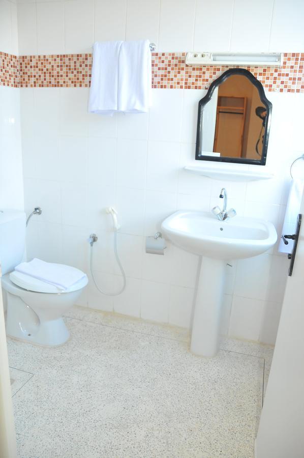 Hotel Grand Bassin Tlemcen Ngoại thất bức ảnh